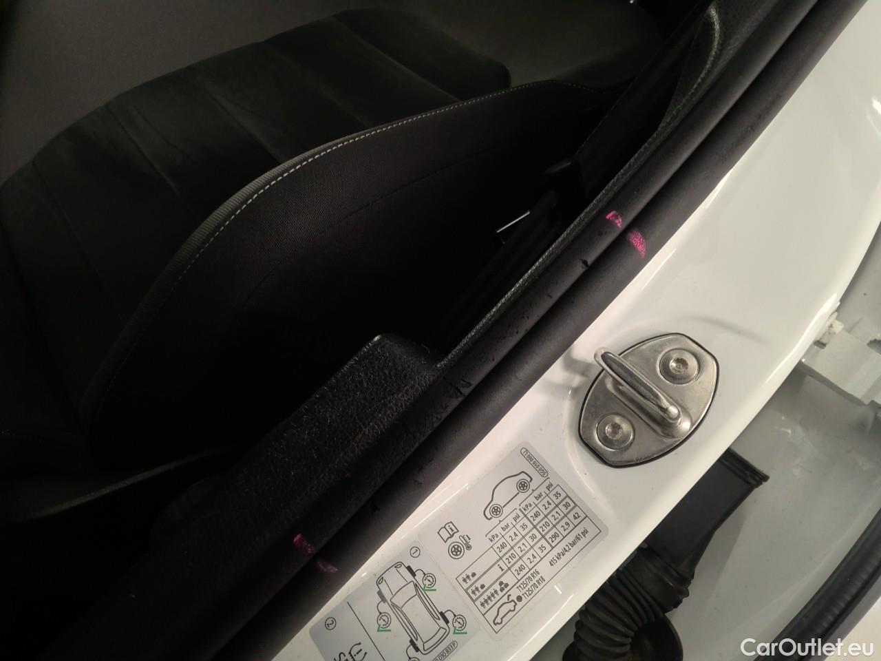  Volkswagen  Golf  Sp.Combi TDI 115 Aut. #4