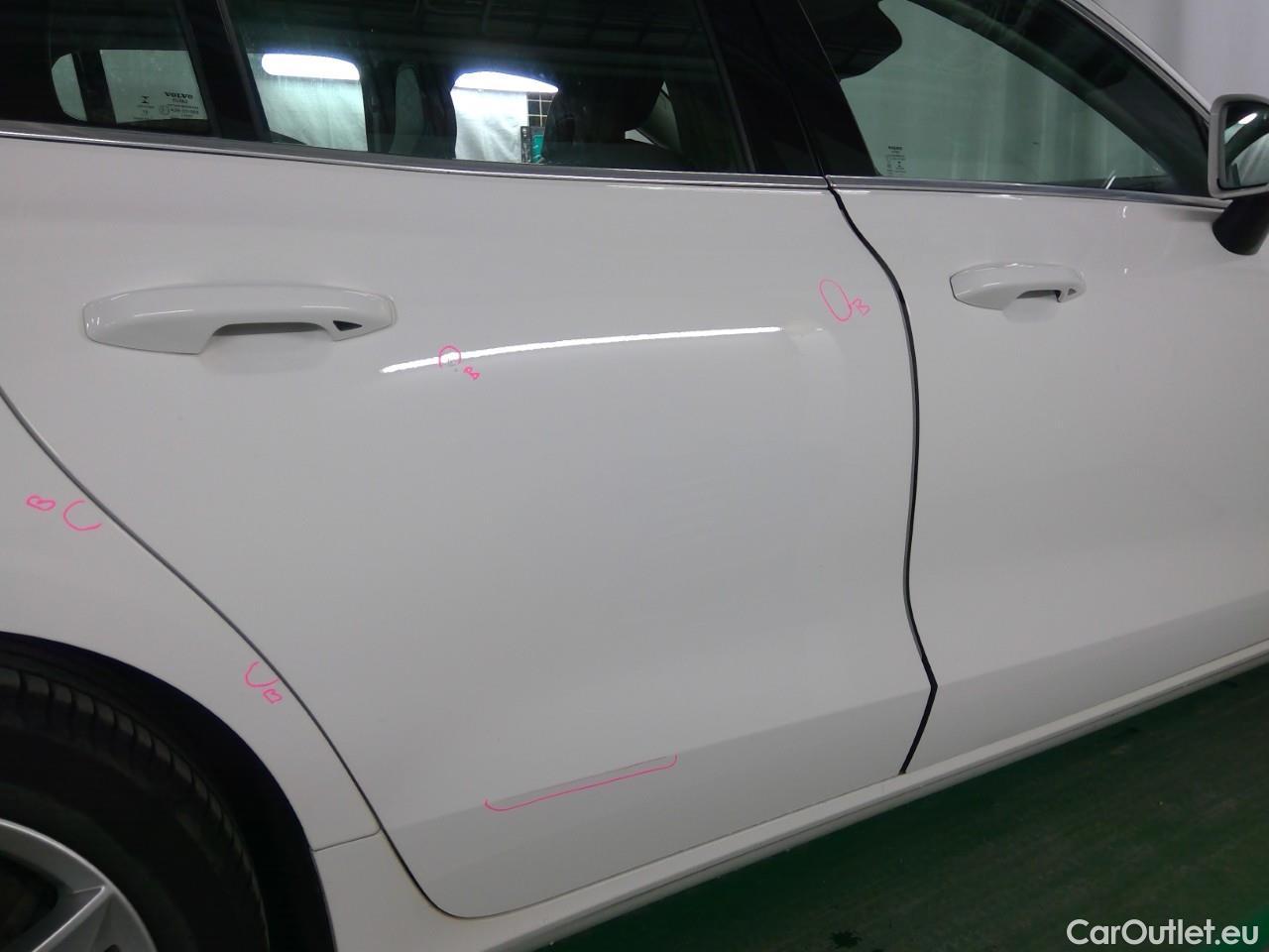 Volvo  V60  D4 AWD Mom.Adv. SE II Aut. #31
