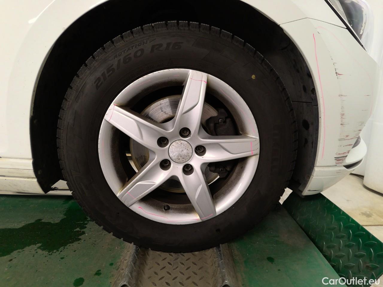 Volkswagen  Passat  SC TDI 150 Aut. #8