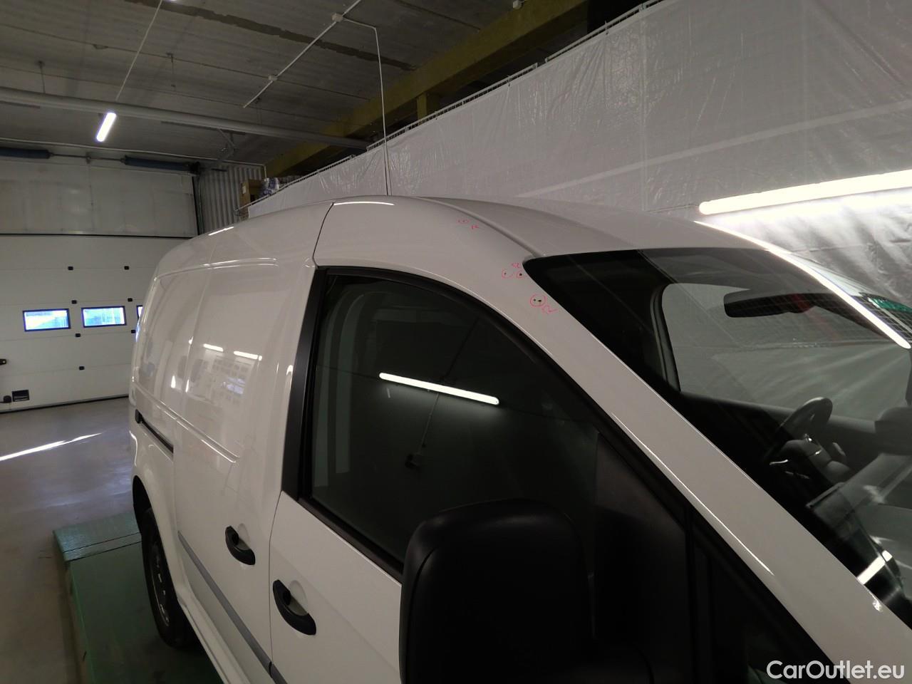  Volkswagen  Caddy  TDI 110 Maxi 4WD Aut. #8