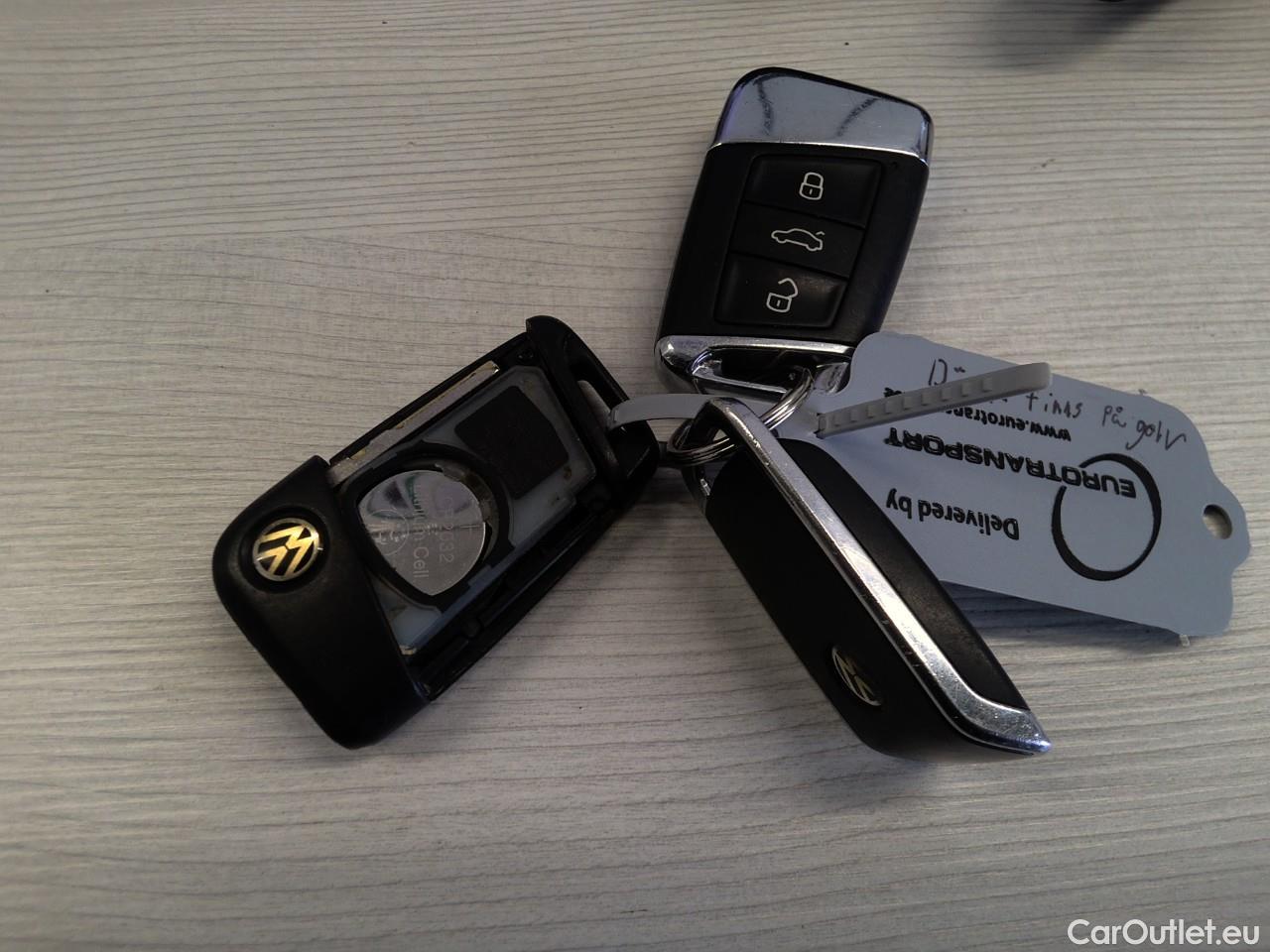  Volkswagen  Passat  SC TDI 150 Aut. #63