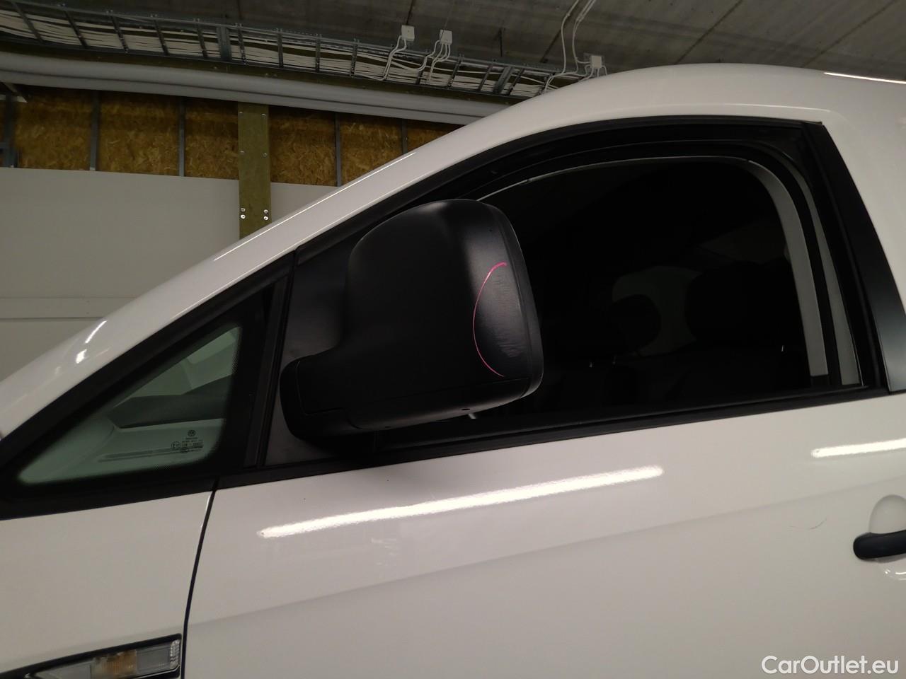  Volkswagen  Caddy  TDI 110 Maxi 4WD Aut. #7