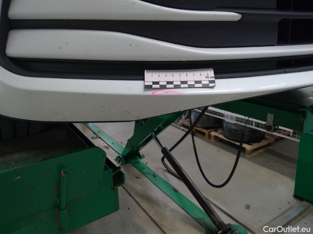  Volkswagen  Golf  SC 1.5 eTSI 130 Aut #2