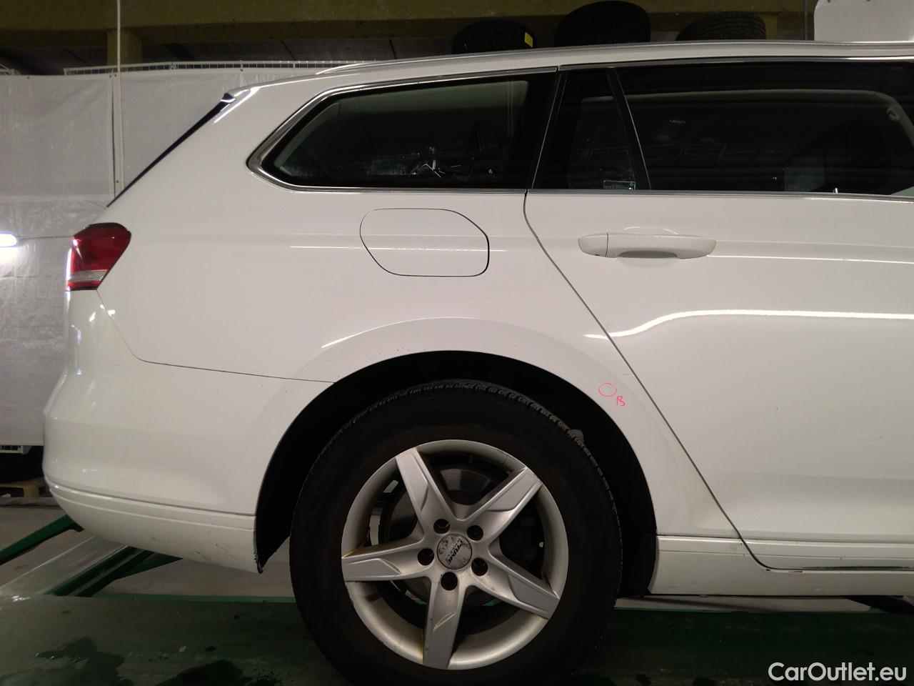  Volkswagen  Passat  SC TDI 150 Aut. #24