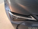  Lexus  UX LEXUS  / 2018 / 5P / SUV HYBRID PREMIUM 4WD #98
