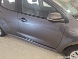  Toyota  Yaris TOYOTA  / 2020 / 5P / BERLINA HYBRID BUSINESS MY20 #47