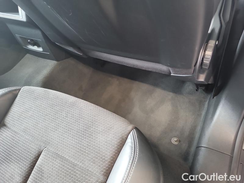  Audi  Q5   (FYB)(10.2016->)Audi  2.0TDI 120 qttr sport STr
 #13