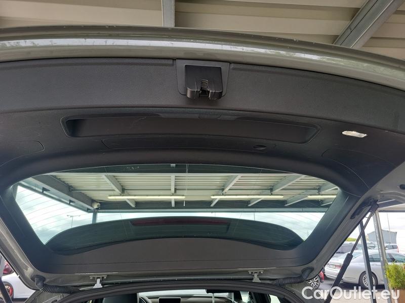  Audi  Q5   (FYB)(10.2016->)Audi  2.0TDI 120 qttr sport STr
 #23