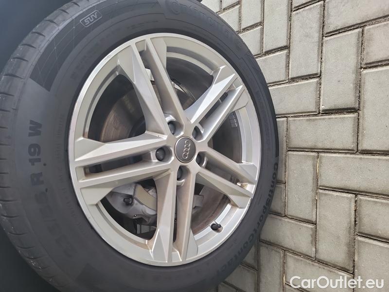 Audi  Q5   (FYB)(10.2016->)Audi  2.0TDI 120 qttr sport STr
 #16