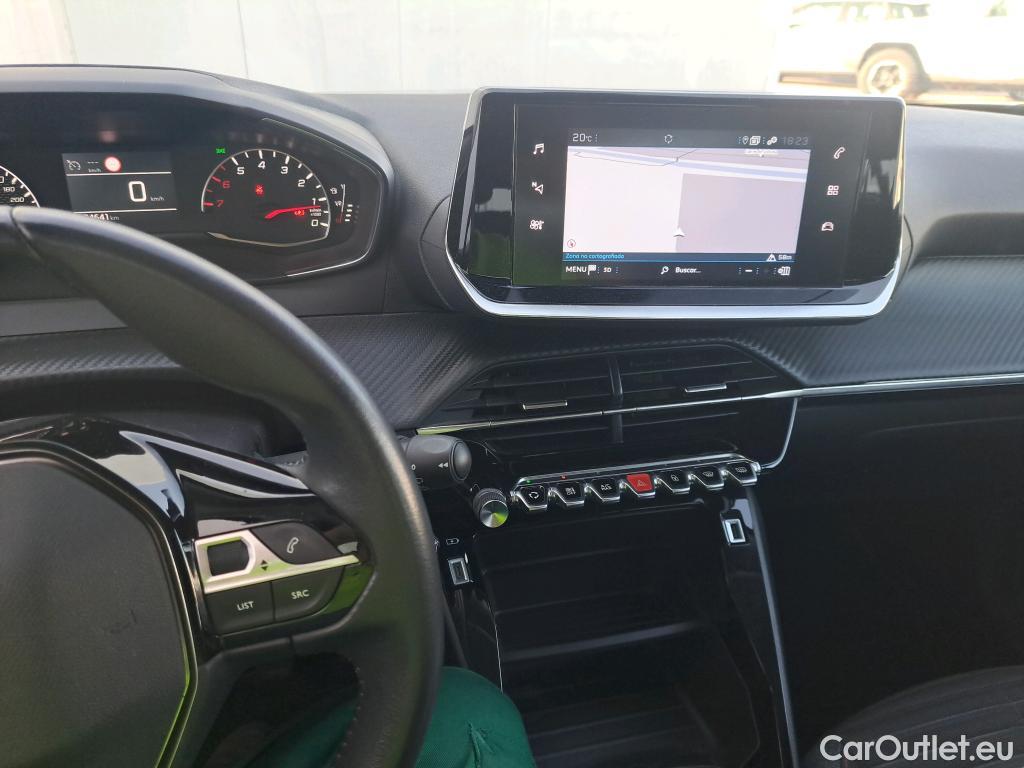 Peugeot  2008 PEUGEOT  / 2019 / 5P / todoterreno Active Pack Puretech 100 S&S BVM6 #15