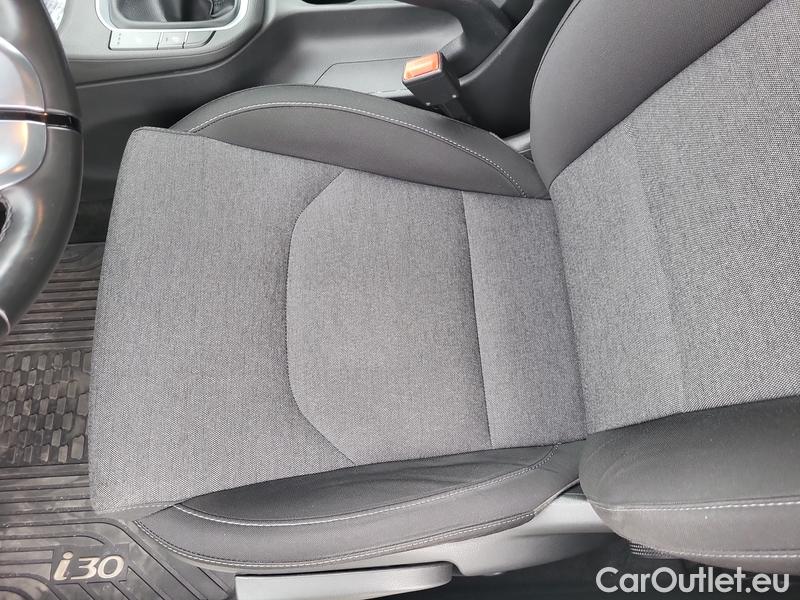  Hyundai  i30   cw (PD)(2017->)  kom.1.6CRDi 115 Smart #4