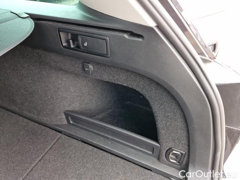  Volkswagen  Passat  Variant (CB5) (2019) Pas.Var.2.0 TDI 110 Elegance #25