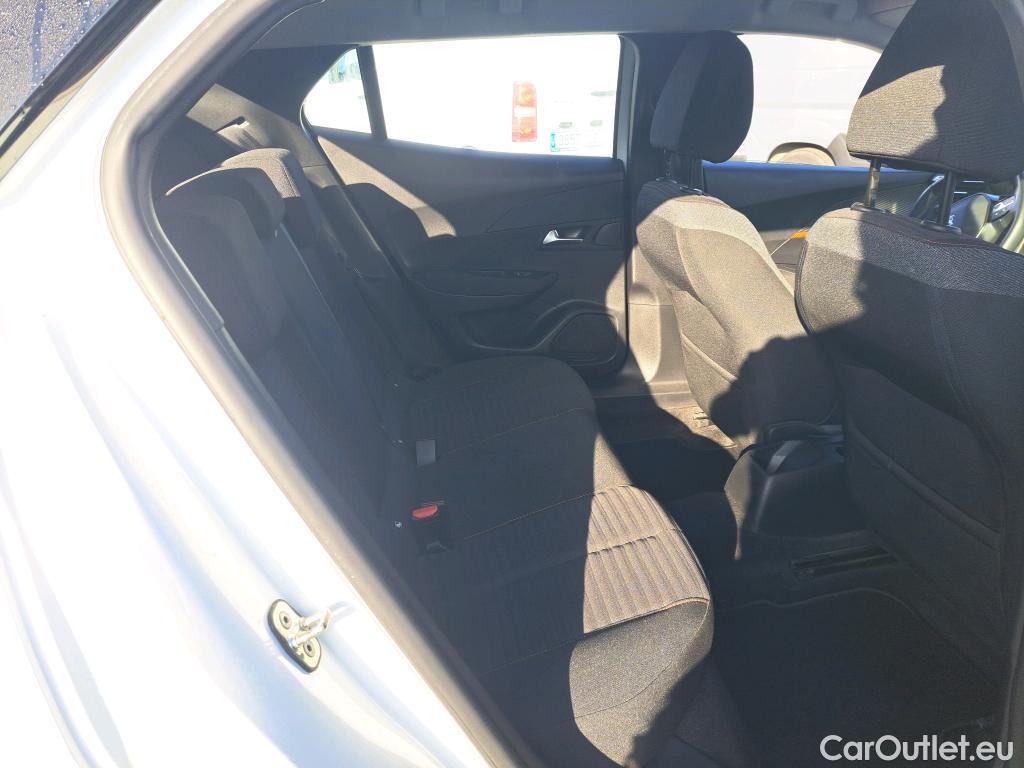 Peugeot  2008 PEUGEOT  / 2019 / 5P / todoterreno Active Pack Puretech 100 S&S BVM6 #7