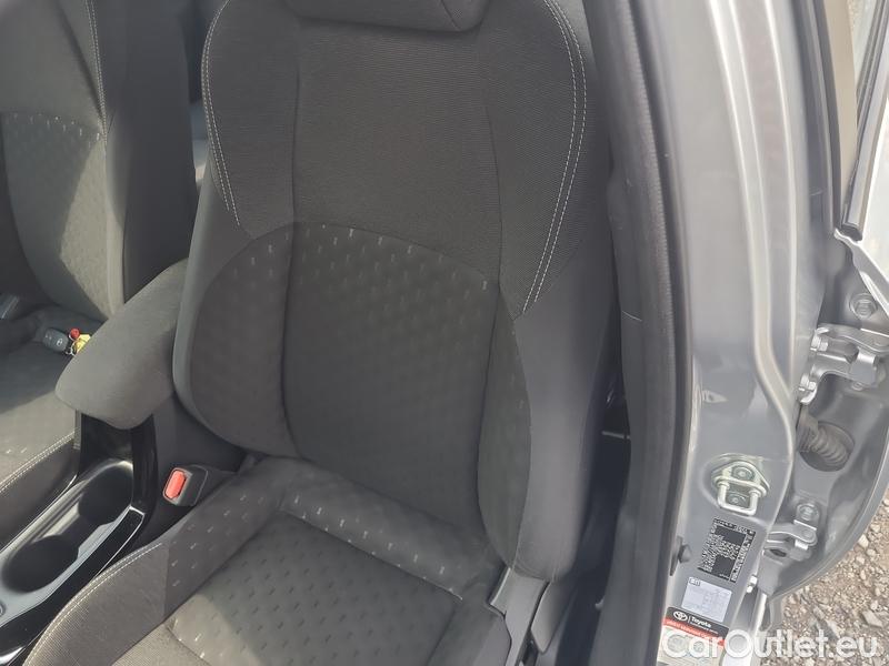  Toyota  Corolla  TouringSports (E21) (2019)  TS 1.8Hyb Comfort AT #8