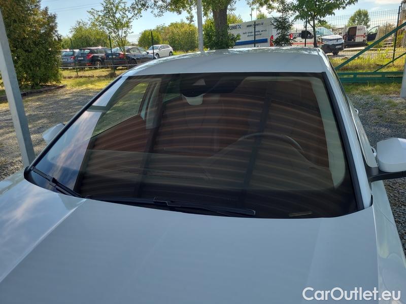 Skoda  Octavia  Lim. (NX3)(2020) Oct.2.0TDI 110 Style 5d #1