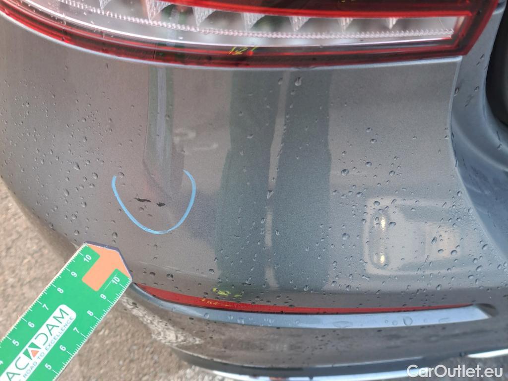  Mercedes  A-Klasse MERCEDES-BENZ Clase A / 2018 / 4P / sedán Sedán A 180 d #18