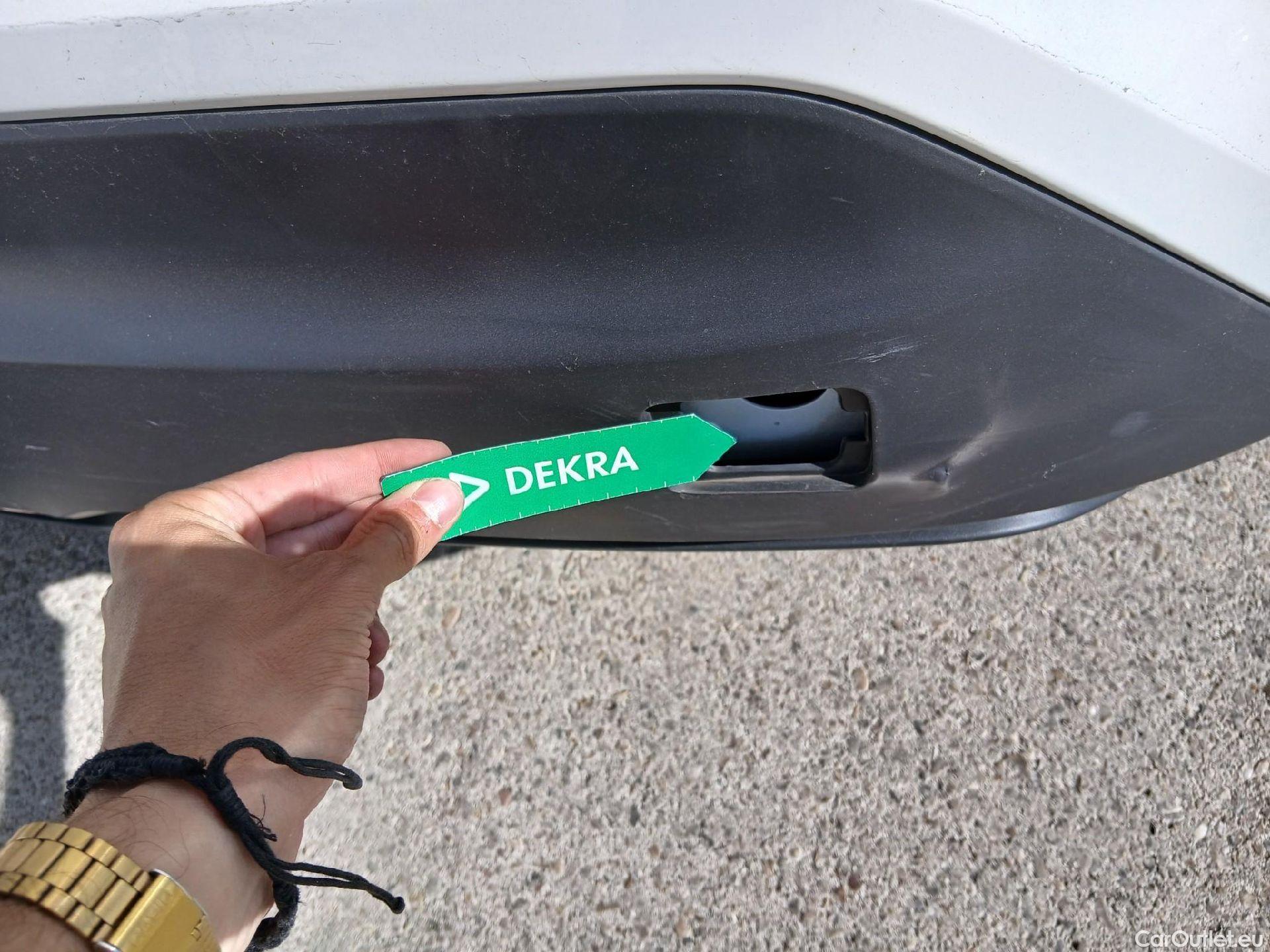  Toyota  C-HR TOYOTA  / 2019 / 5P / todoterreno 1.8 125H Active #29