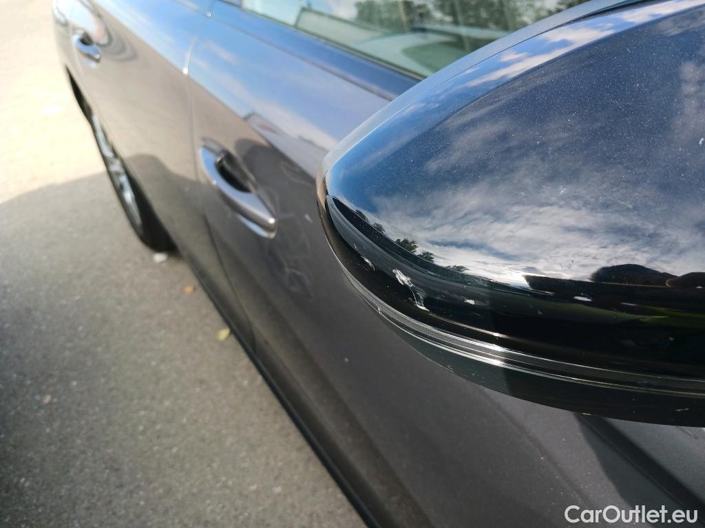 Peugeot  508 PEUGEOT  / 2018 / 5P / berlina con portón 5P Active Pack BlueHDi 130 S&S EAT8 #20
