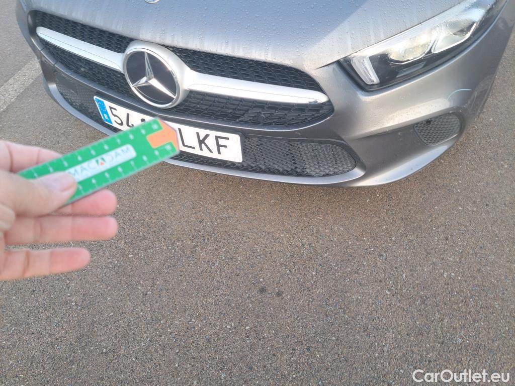  Mercedes  A-Klasse MERCEDES-BENZ Clase A / 2018 / 4P / sedán Sedán A 180 d #11