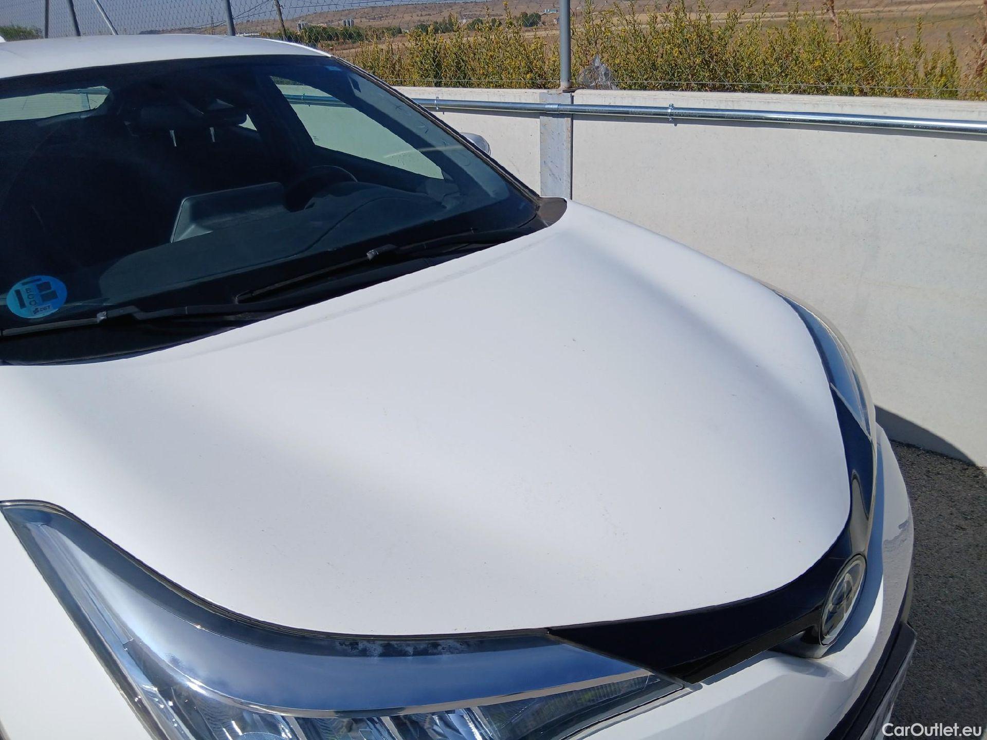  Toyota  C-HR TOYOTA  / 2019 / 5P / todoterreno 1.8 125H Active #6
