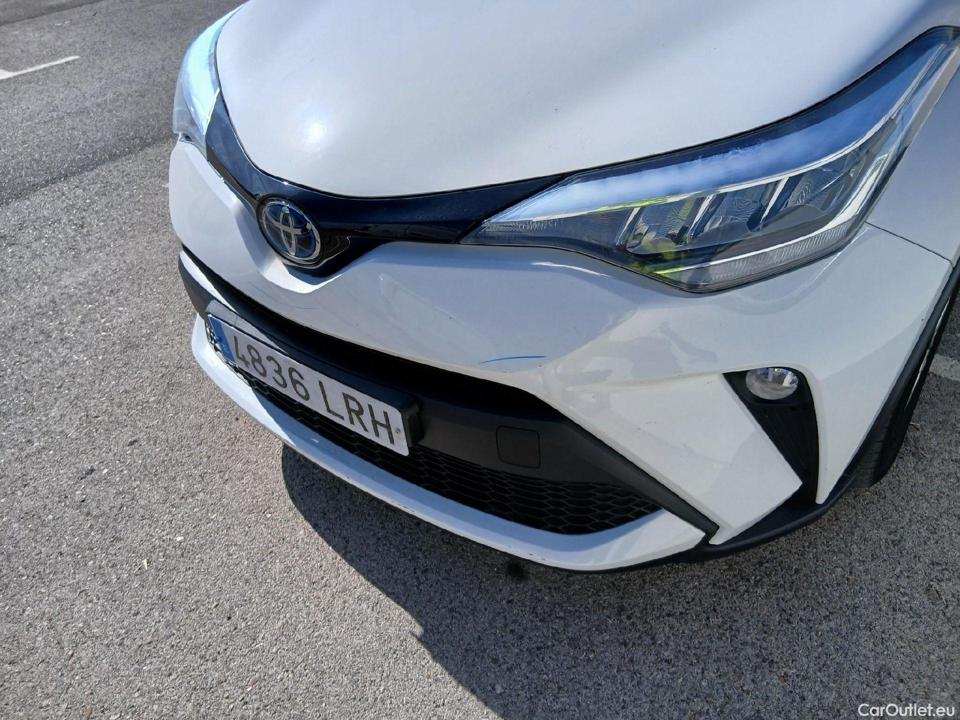  Toyota  C-HR TOYOTA  / 2019 / 5P / todoterreno 1.8 125H Active #12