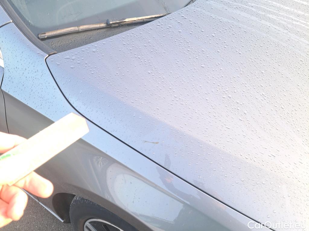  Mercedes  A-Klasse MERCEDES-BENZ Clase A / 2018 / 4P / sedán Sedán A 180 d #19