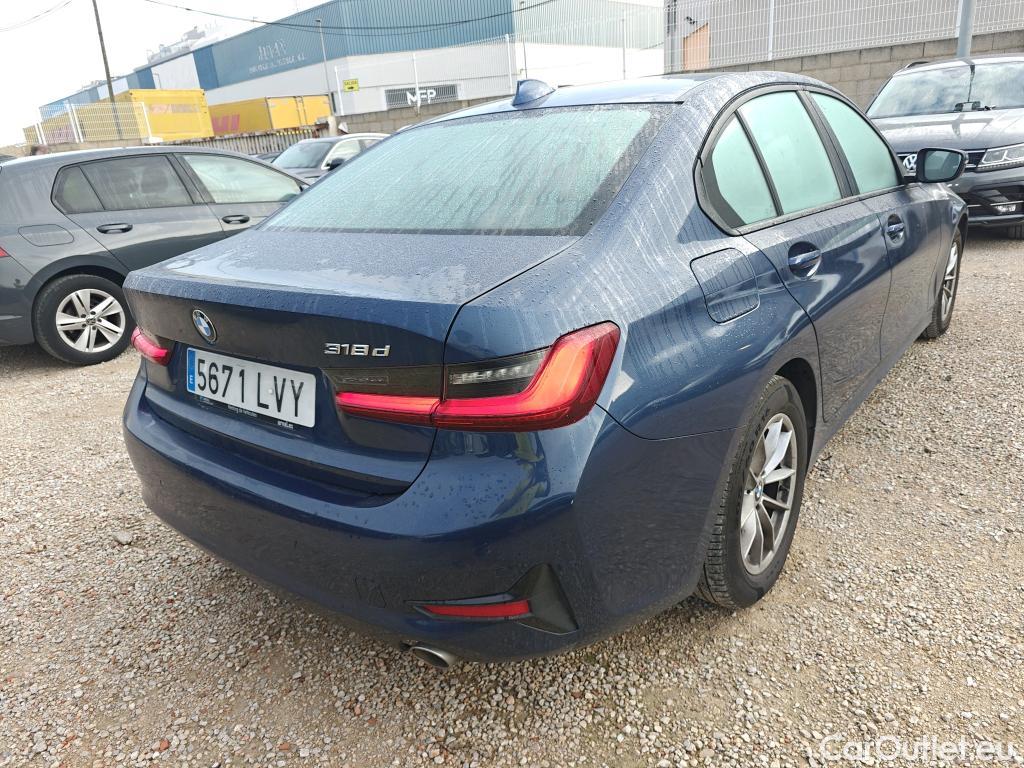 Bmw  Serie 3 BMW  / 2018 / 4P / sedán 318d Auto. #2