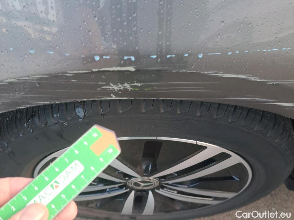  Mercedes  A-Klasse MERCEDES-BENZ Clase A / 2018 / 4P / sedán Sedán A 180 d #2