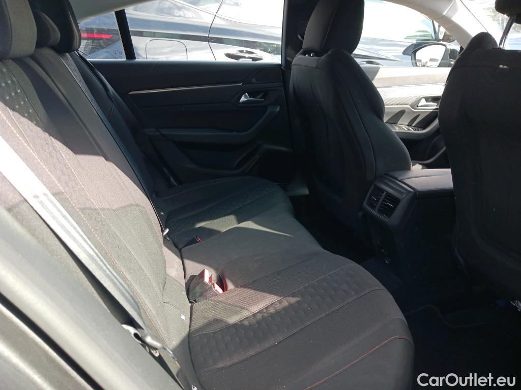 Peugeot  508 PEUGEOT  / 2018 / 5P / berlina con portón 5P Active Pack BlueHDi 130 S&S EAT8 #7