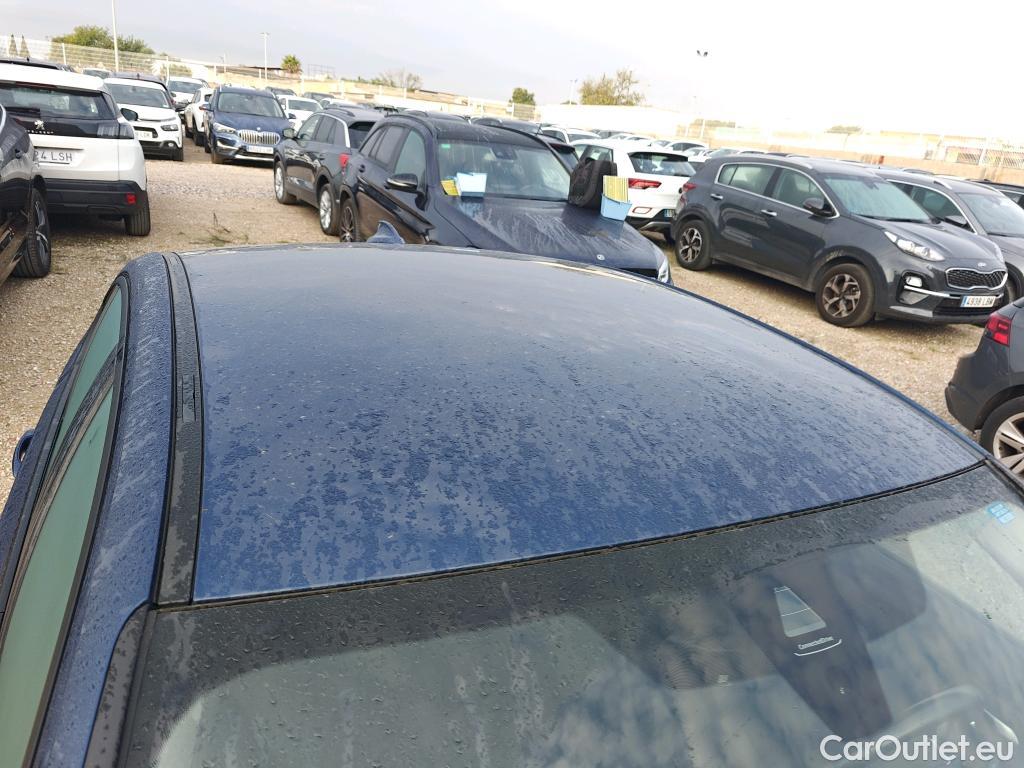 Bmw  Serie 3 BMW  / 2018 / 4P / sedán 318d Auto. #15