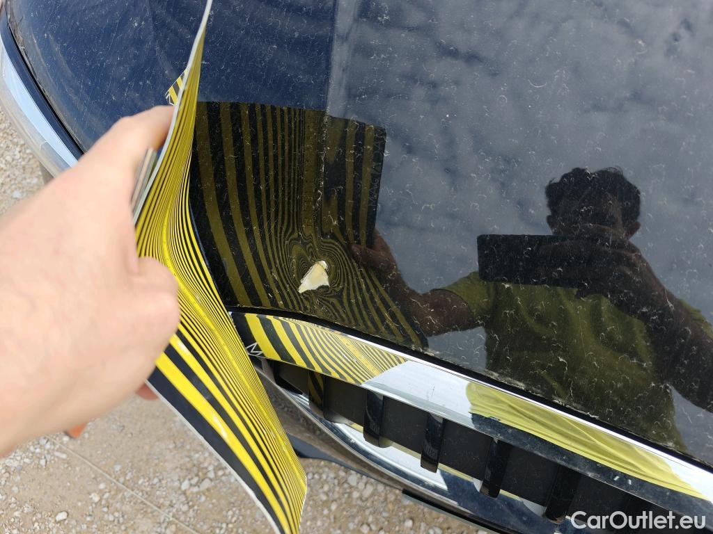 Bmw  Serie 3 BMW  / 2018 / 4P / sedán 318d Auto. #4