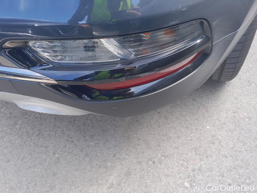  KIA  Sportage KIA  / 2018 / 5P / todoterreno 1.6 MHEV GT Line Essential 136CV DCT 4X2 #44