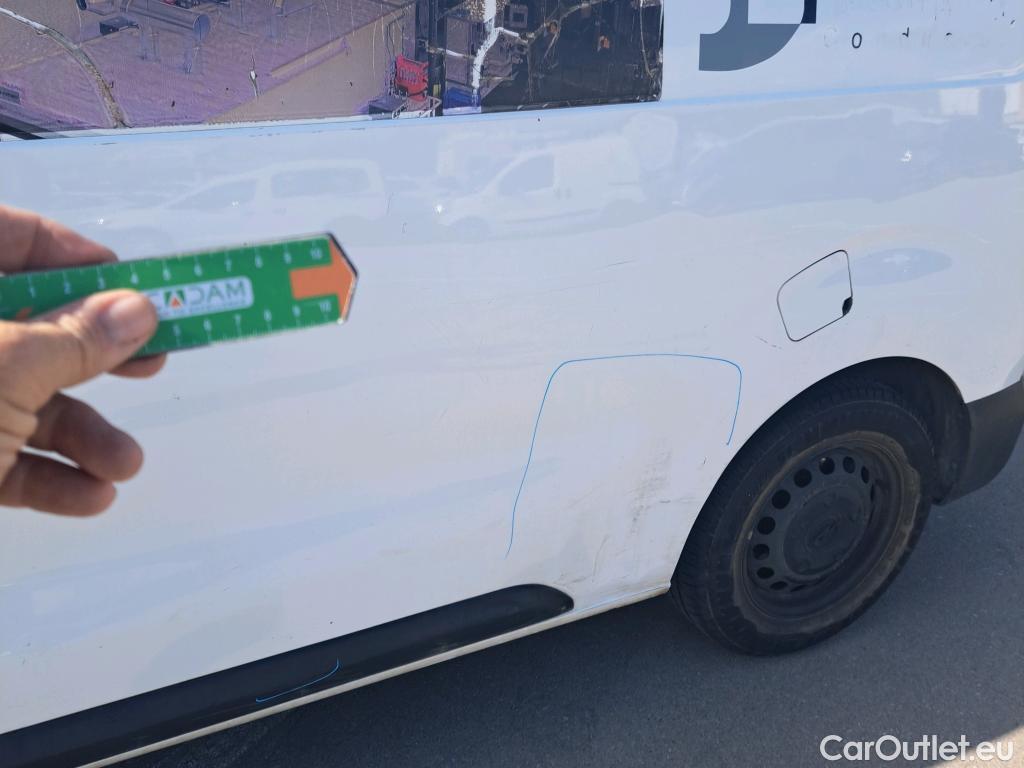  Opel  Vivaro OPEL  / 2019 / 4P / furgón 1.5 Diésel 88kW (120CV) M Std Express #4