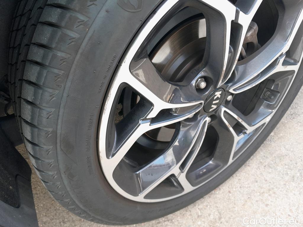  KIA  Sportage KIA  / 2018 / 5P / todoterreno 1.6 MHEV GT Line Essential 136CV DCT 4X2 #12