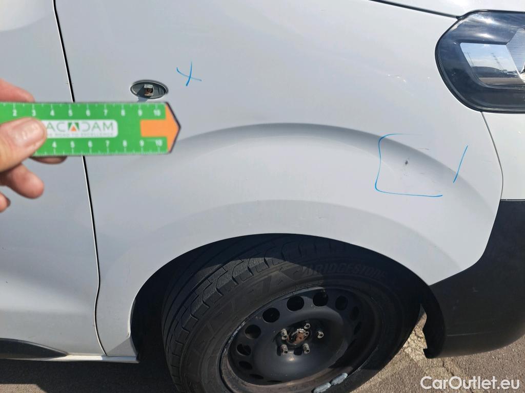  Opel  Vivaro OPEL  / 2019 / 4P / furgón 1.5 Diésel 88kW (120CV) M Std Express #65