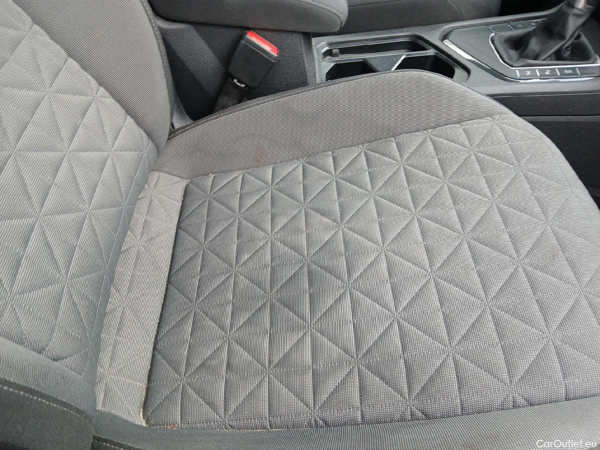  Volkswagen  Tiguan VOLKSWAGEN  / 2020 / 5P / todoterreno Life 2.0 TDI 110kW (150CV) DSG #3