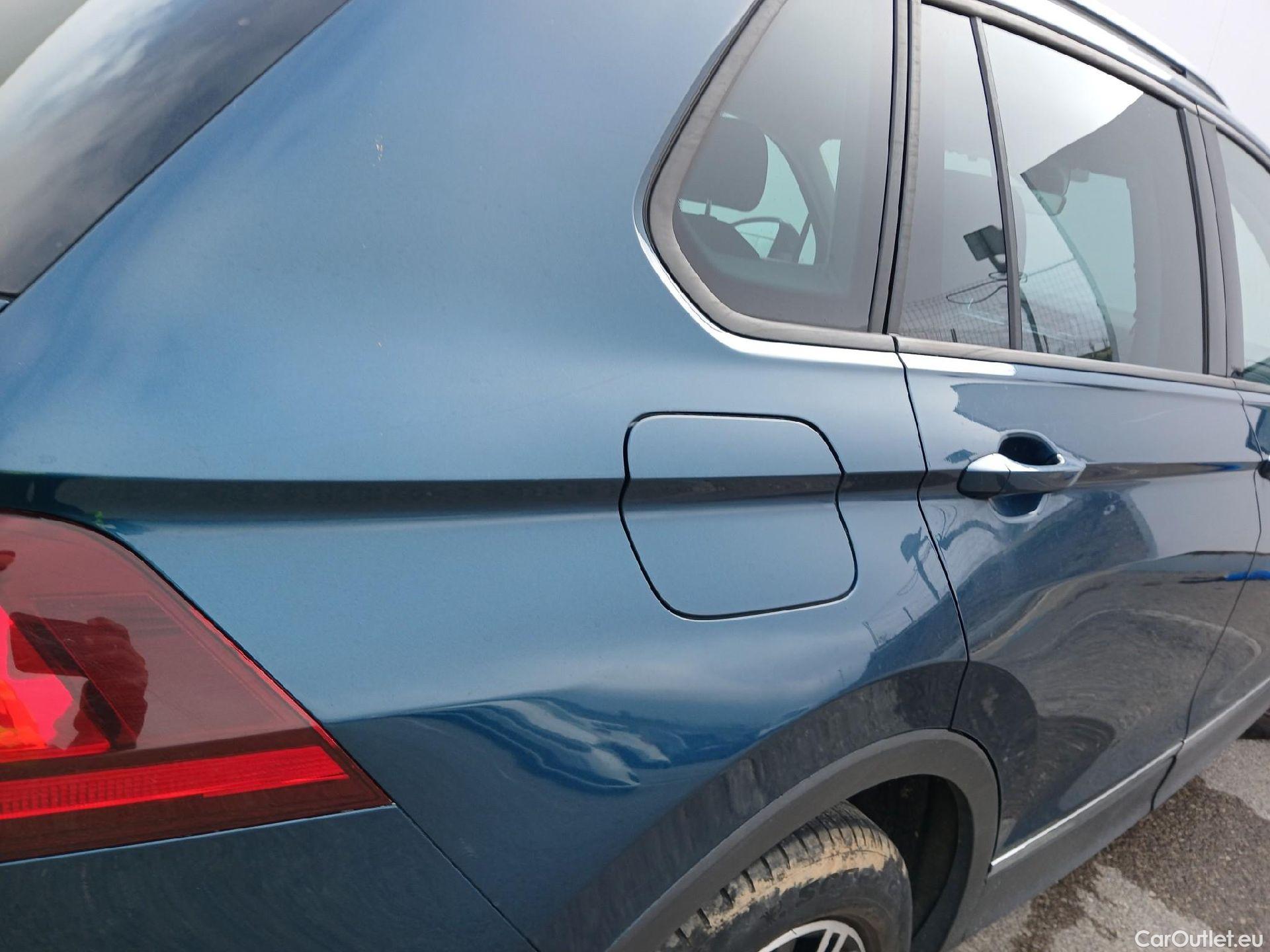  Volkswagen  Tiguan VOLKSWAGEN  / 2020 / 5P / todoterreno Life 2.0 TDI 110kW (150CV) DSG #23