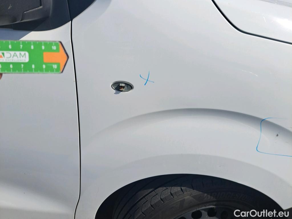  Opel  Vivaro OPEL  / 2019 / 4P / furgón 1.5 Diésel 88kW (120CV) M Std Express #98