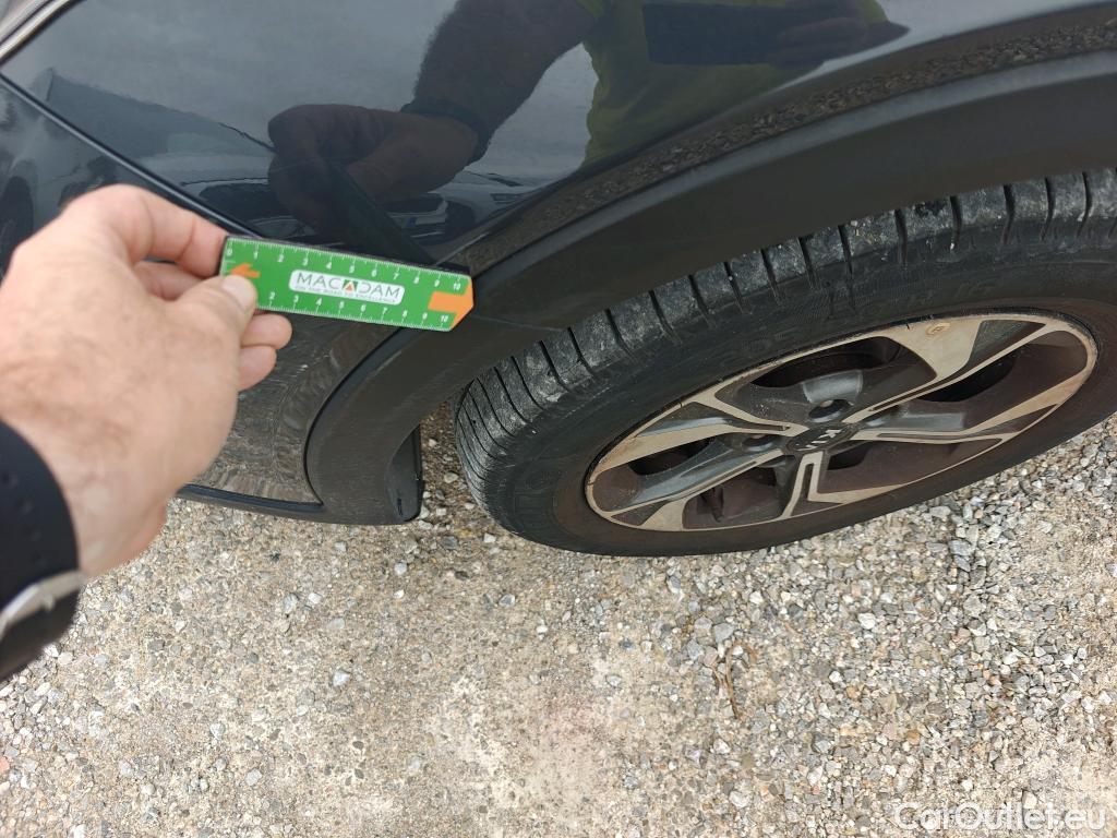  KIA  XCeed KIA  / 2019 / 5P / todoterreno 1.0 T-GDi Drive 88kW (120CV) #30