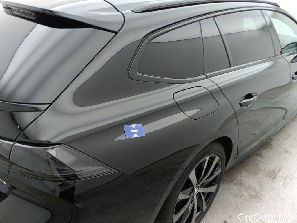 Peugeot  508 Peugeot  SW 1.6 Hybrid 225 e-EAT8 GT Line 5d #39