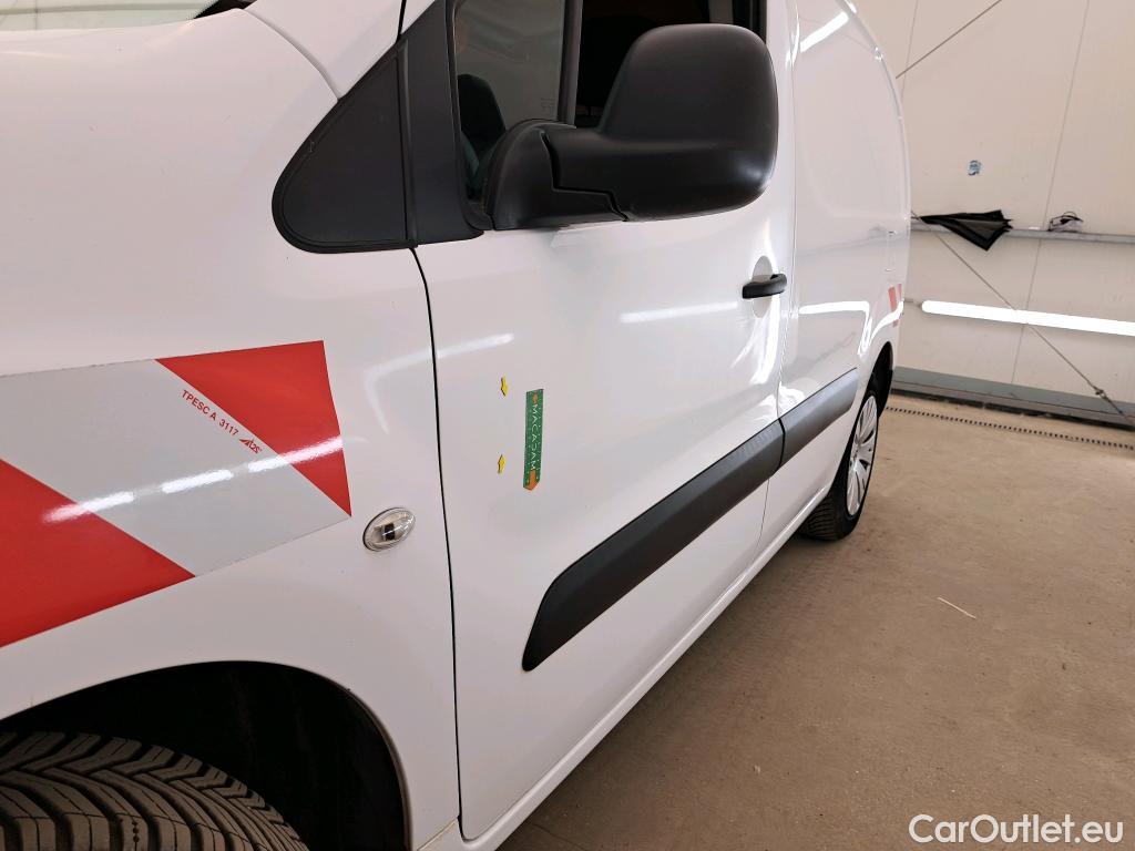  Citroen  Berlingo  Fourgon Business L1 (Court) 1.6 BlueHDi 100CV BVA6 E6 #18