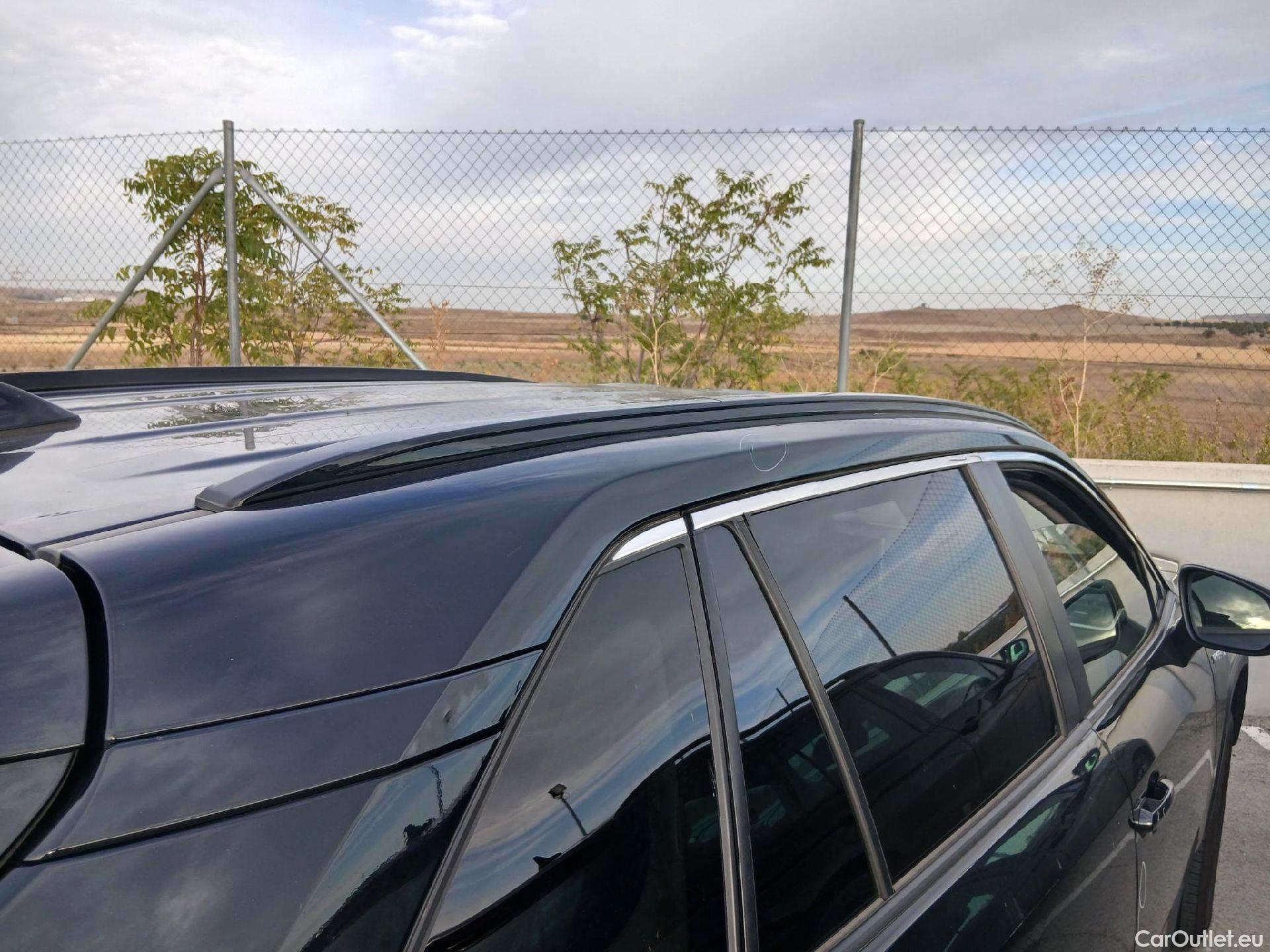  Toyota  RAV4 TOYOTA  / 2018 / 5P / todoterreno 2.5l 220H Advance #45