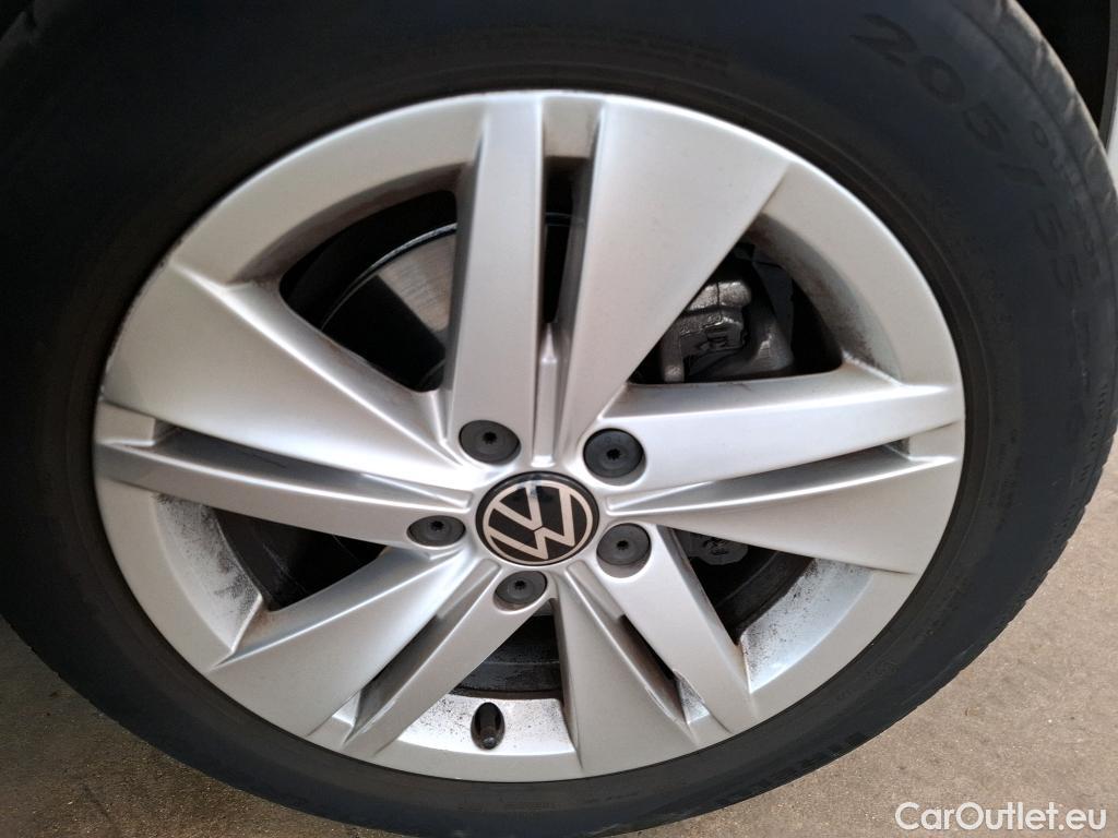  Volkswagen  Golf  VOLKSWAGEN / 2020 / 5P / Berline 1.0 TSI OPF 110 BVM6 Life Busi #34