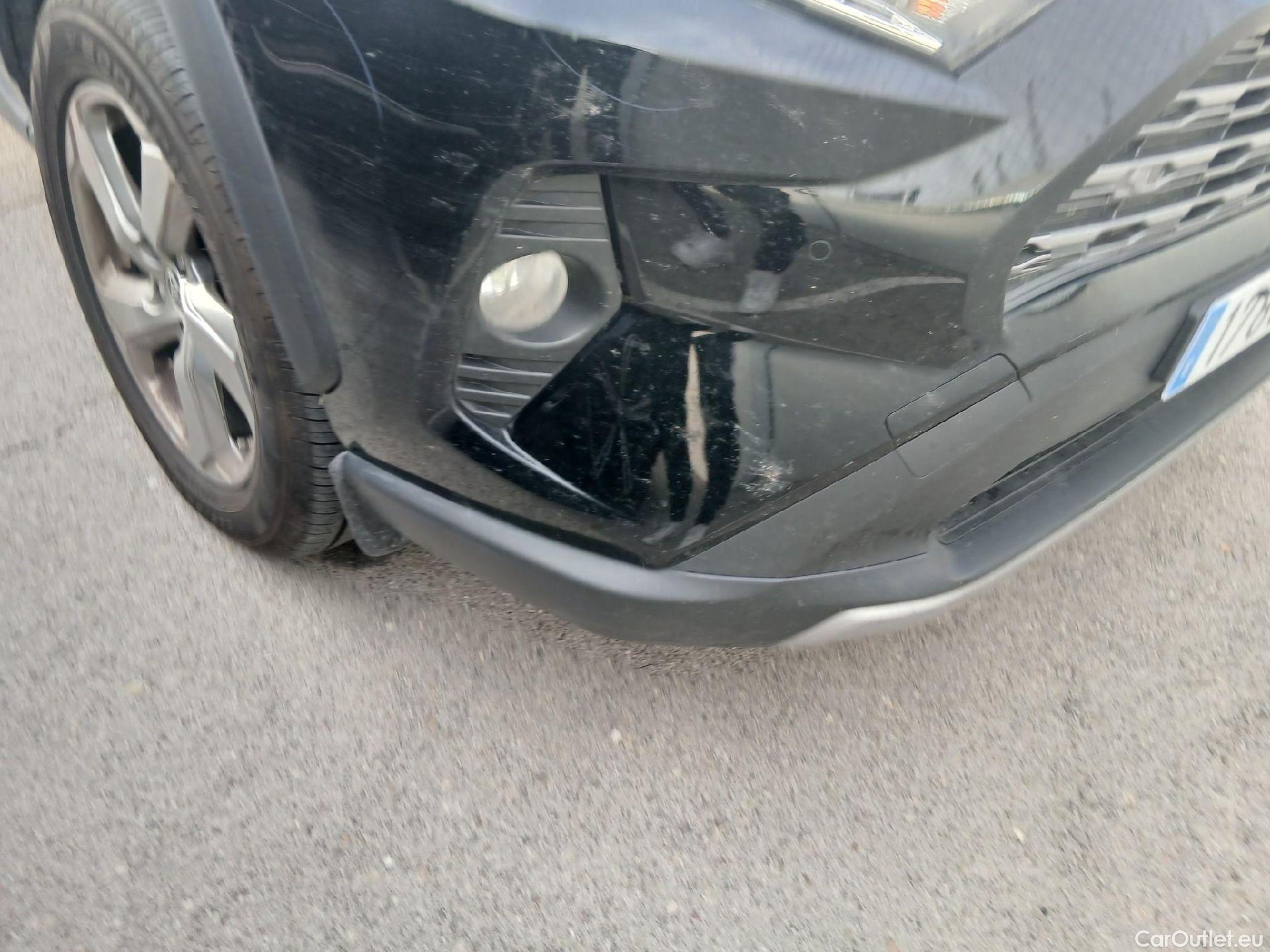  Toyota  RAV4 TOYOTA  / 2018 / 5P / todoterreno 2.5l 220H Advance #17