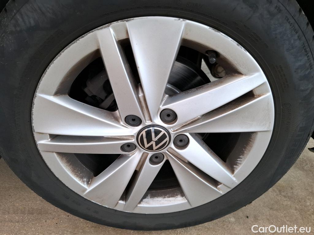  Volkswagen  Golf  VOLKSWAGEN / 2020 / 5P / Berline 1.0 TSI OPF 110 BVM6 Life Busi #16