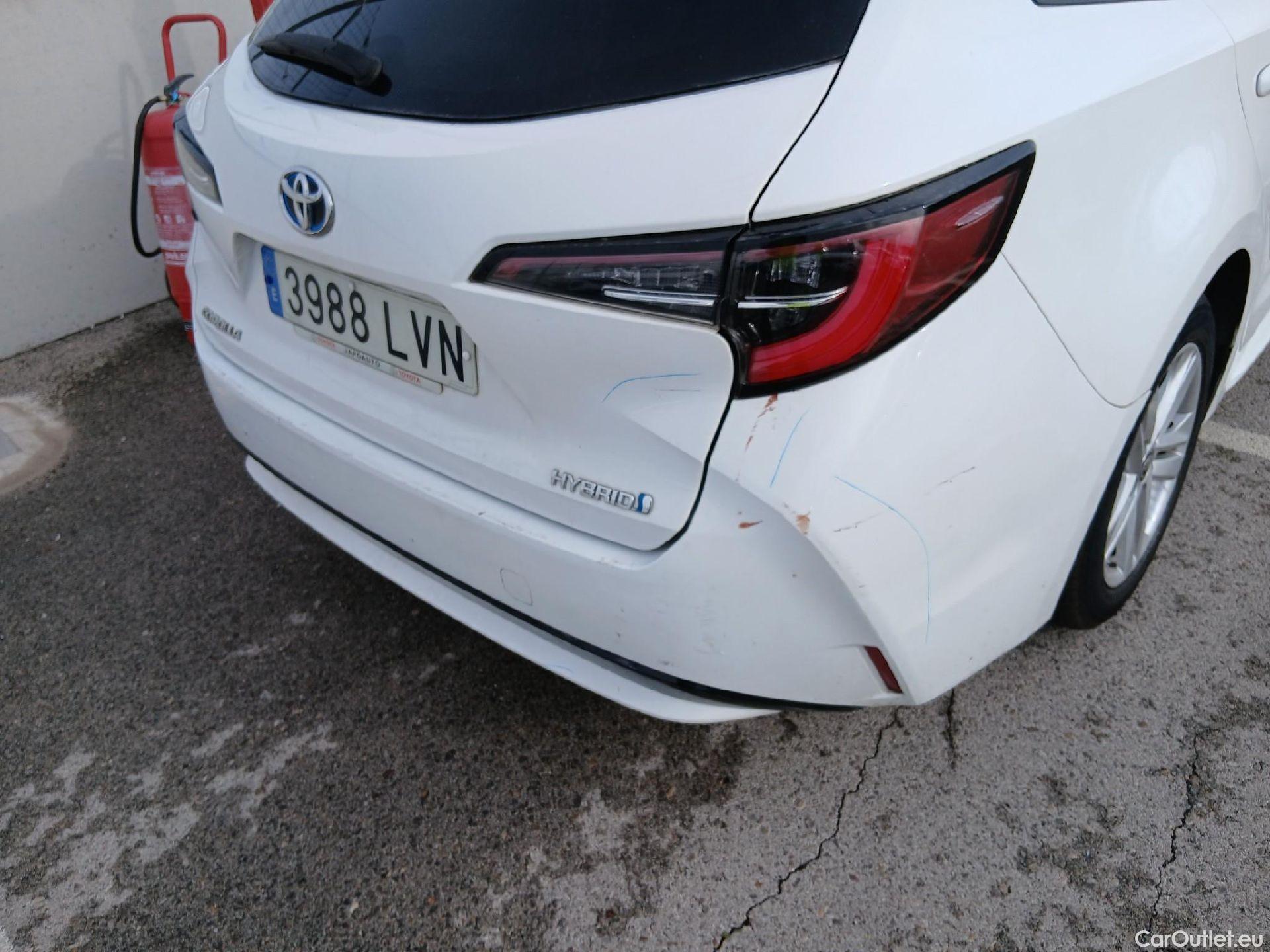  Toyota  Corolla TOYOTA  / 2019 / 5P / familiar 1.8 125H BUSINESS PLUS E-CVT TOU SPORT #19