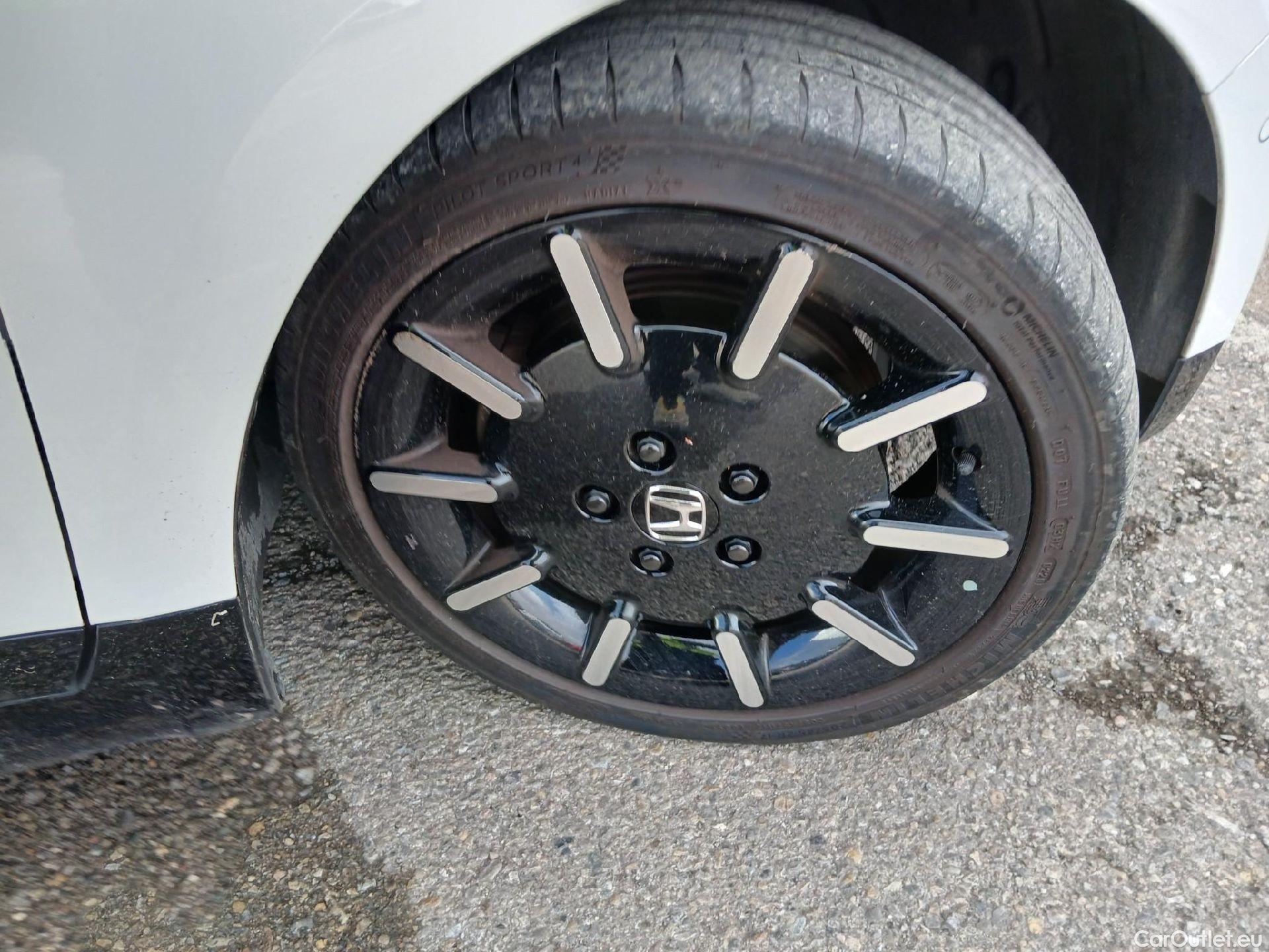  Honda  E HONDA Honda  / 2019 / 5P / brlina con portón Advanc Llantas 17'' #13