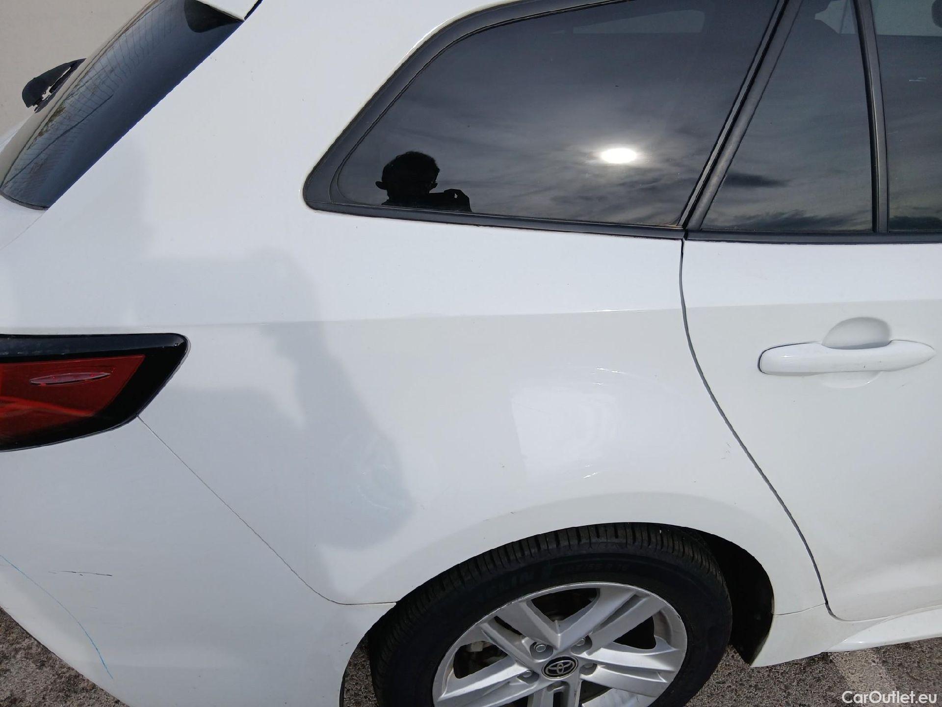  Toyota  Corolla TOYOTA  / 2019 / 5P / familiar 1.8 125H BUSINESS PLUS E-CVT TOU SPORT #27