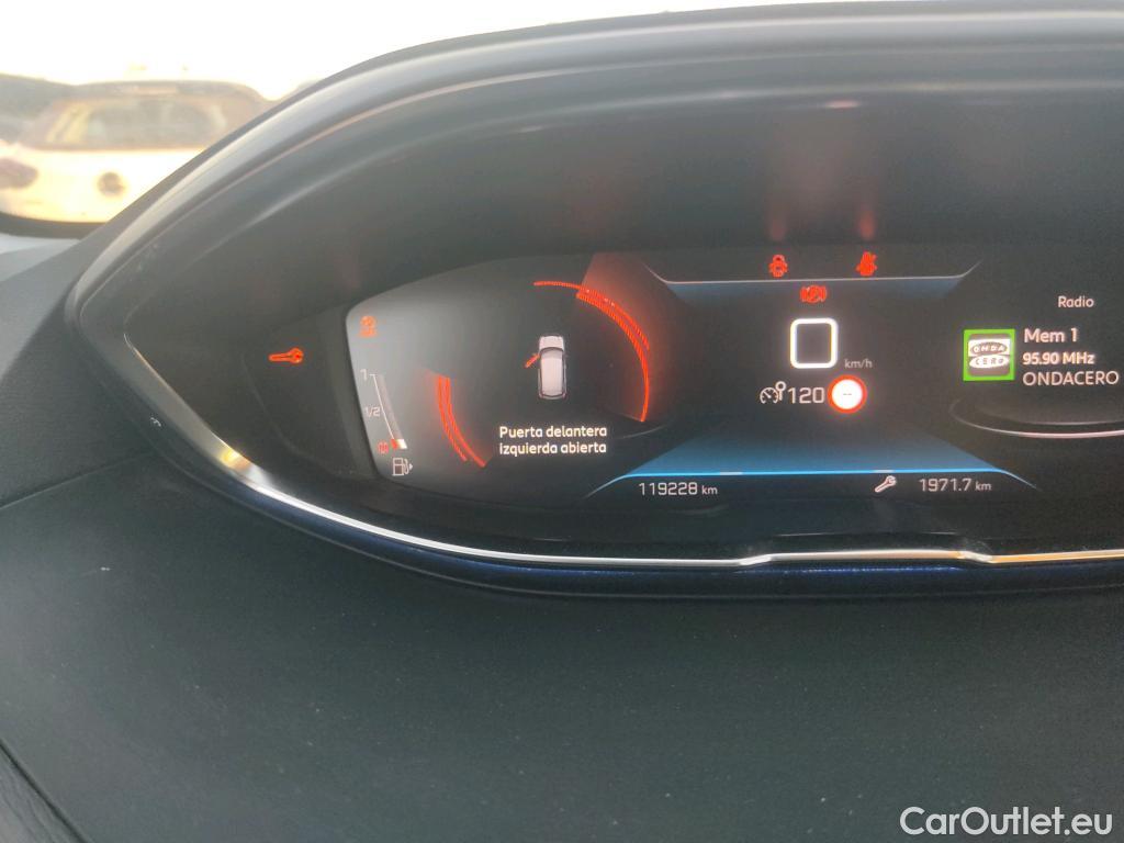  Peugeot  3008 PEUGEOT  / 2020 / 5P / todoterreno 1.5 BlueHDi 96kW (130CV) S&S Active Pack #32