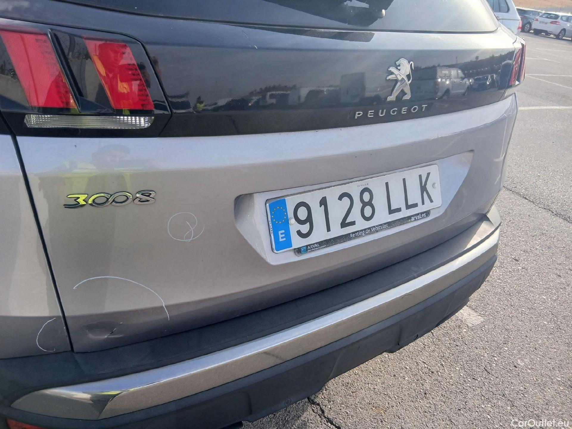  Peugeot  3008 PEUGEOT  / 2016 / 5P / todoterreno 1.5 BlueHDi 96kW (130CV) S&S Allure #23